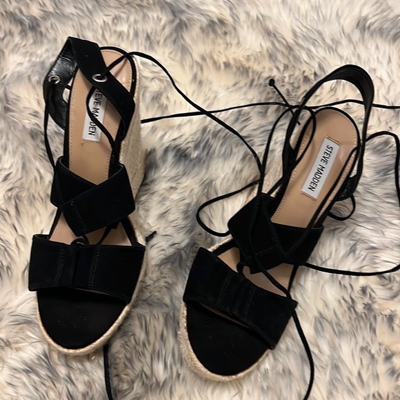 Steve Madden Black Lace up Wedges - Picture 4 of 4